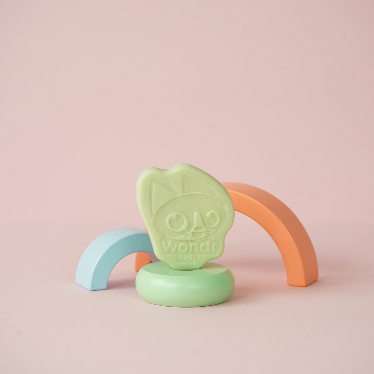 APPLE SPLASH | Kids Bar