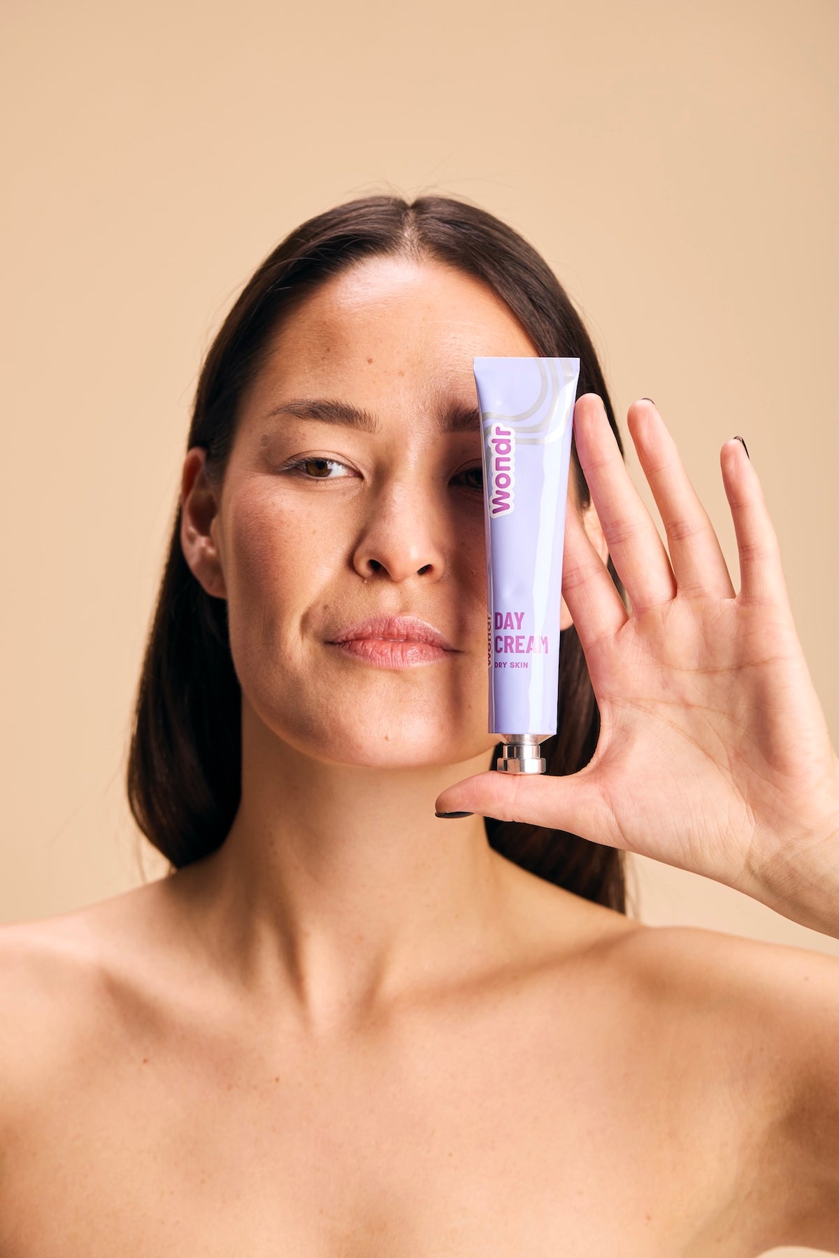 HOW TO USE THE DAY CREAM FOR DRY SKIN